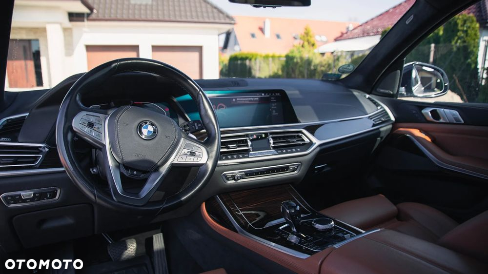 BMW X7 xDrive40i - 18