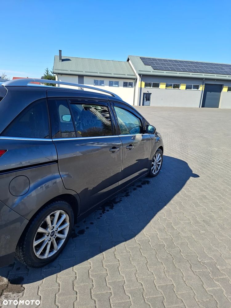 Ford Grand C-MAX - 8