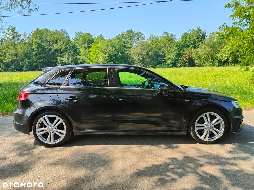Audi A3 Sportback 2.0 TDI (clean diesel) quattro S tronic S line Sportpaket - 8