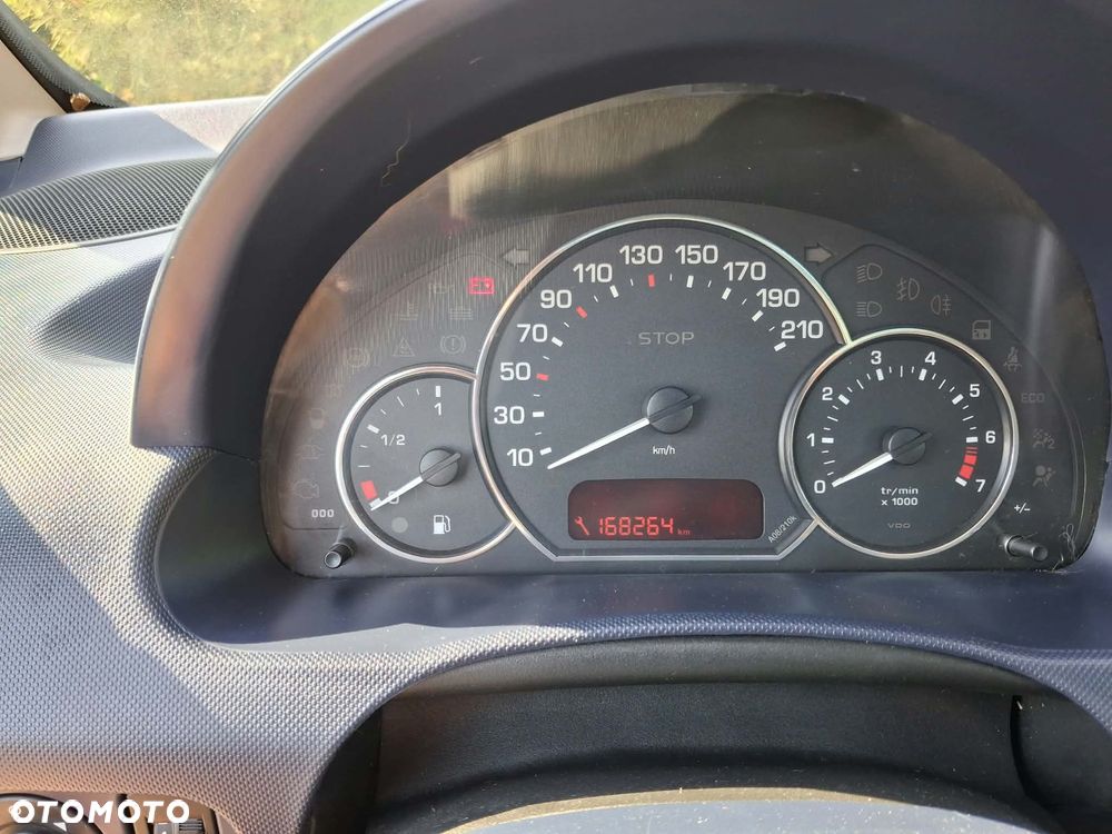 Peugeot 1007 1.4 Trendy - 4