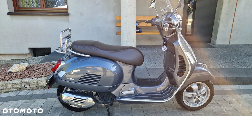 Piaggio Vespa - 13