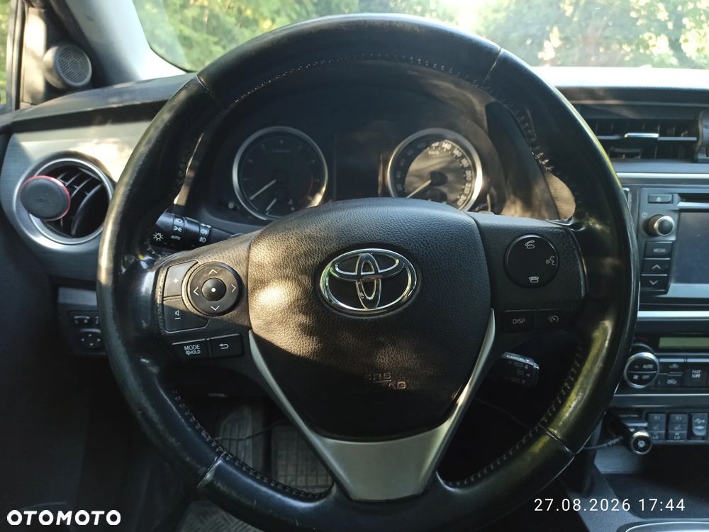 Toyota Auris 1.6 Premium MS - 14