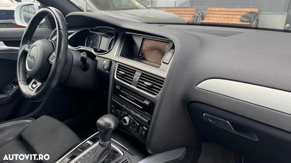 Audi A4 2.0 TDI DPF clean quattro S tronic S line Sportpaket - 17