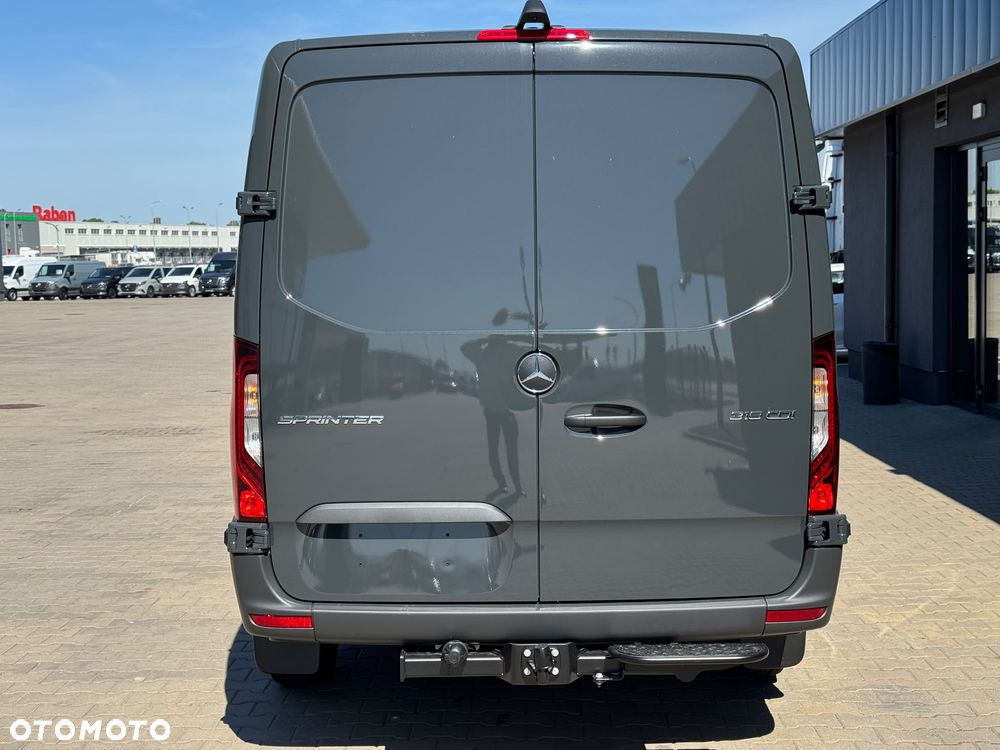 Mercedes-Benz Sprinter - 7