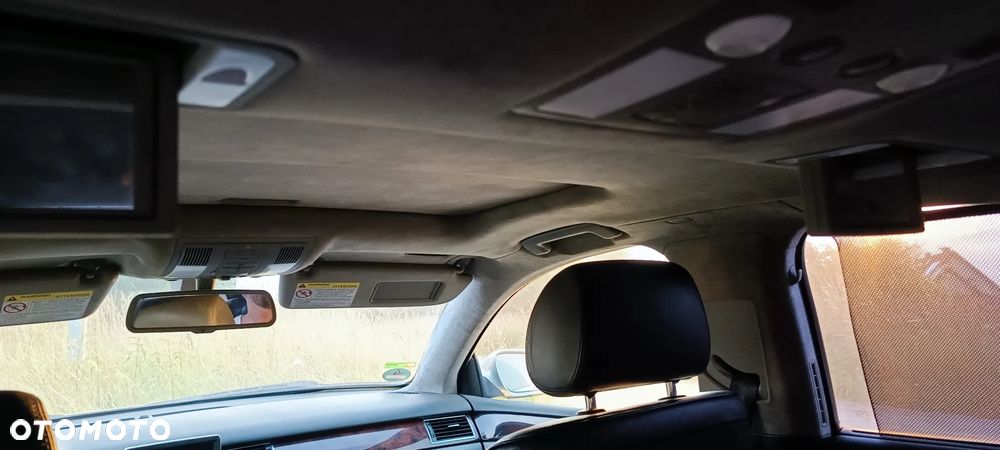 Audi A8 4.2 L Quattro - 10