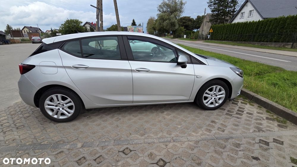 Opel Astra 2017 photo 2