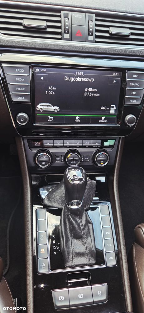 Skoda Superb Combi 2.0 TDI DSG L&K - 26