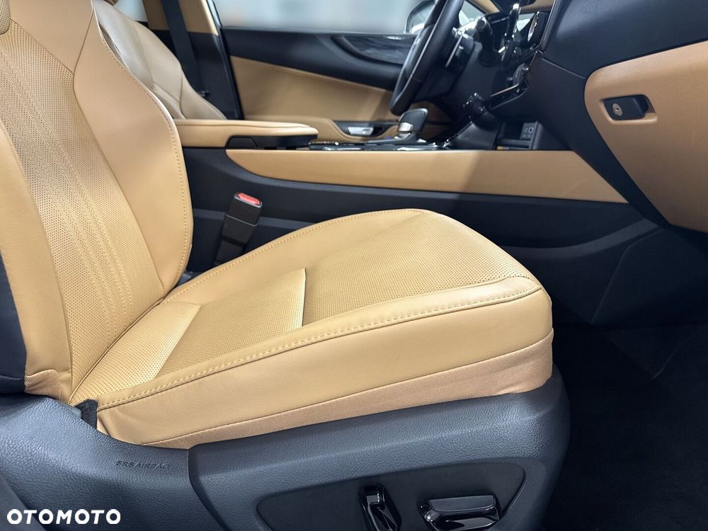 Lexus NX 350h Prestige AWD - 26