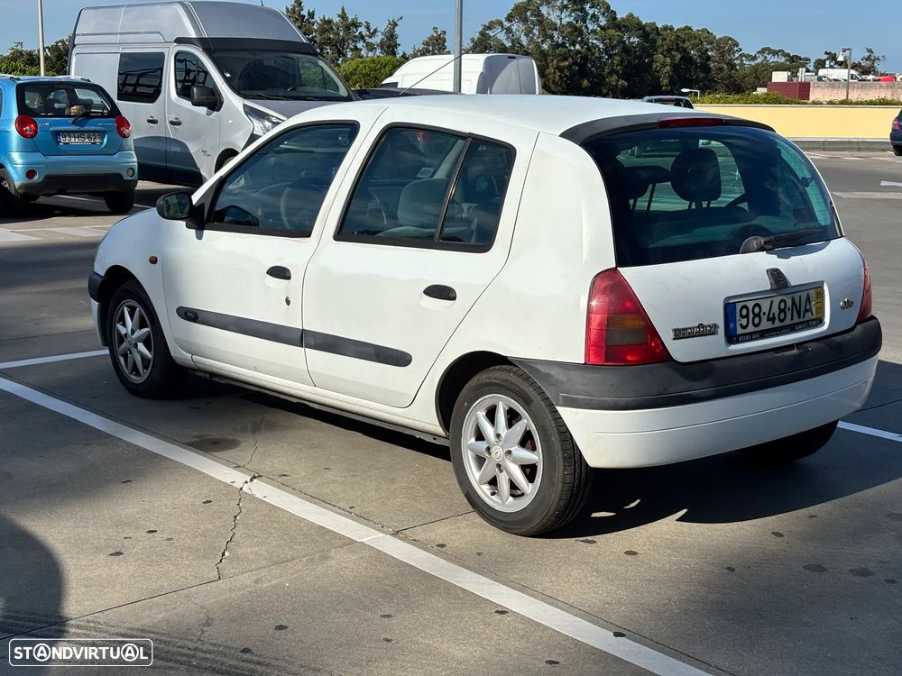 Renault Clio 1.2 - 3