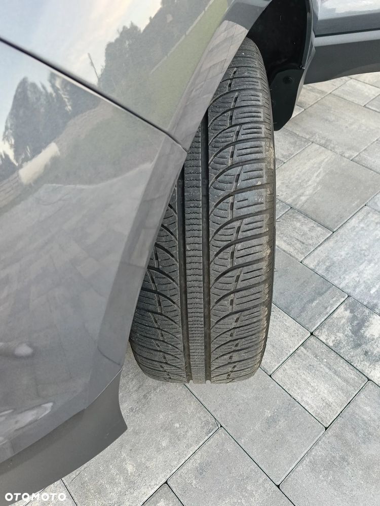 Ford EcoSport 1.0 EcoBoost TITANIUM - 17