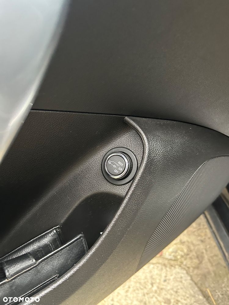 Opel Insignia 2.0 CDTI Cosmo S&S - 10