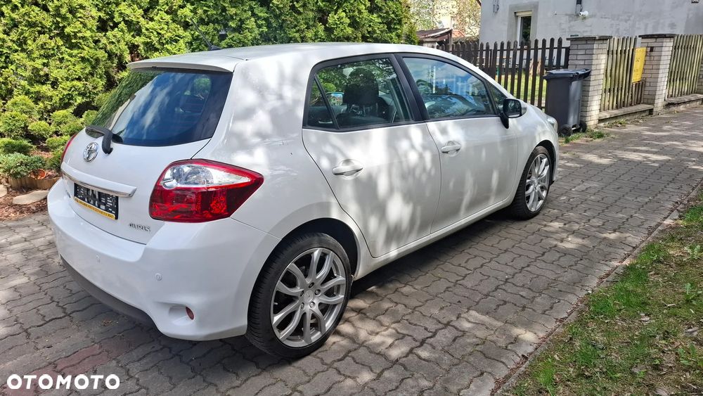 Toyota Auris - 4