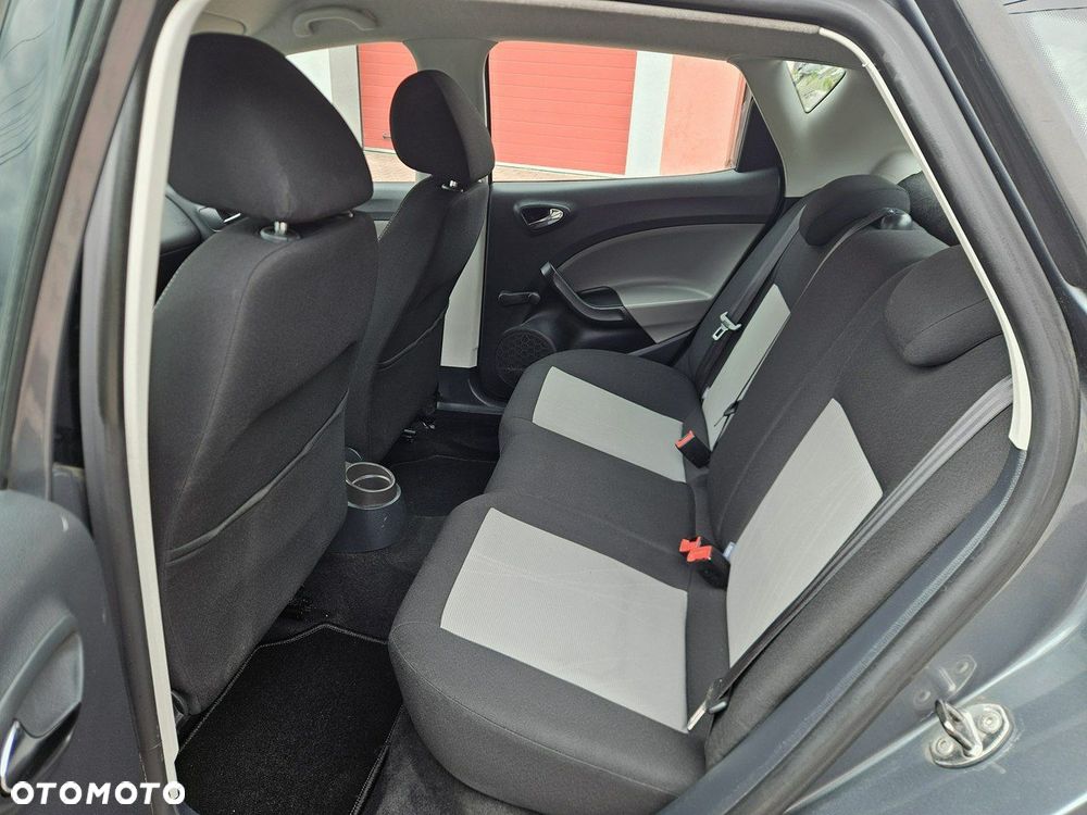 Seat Ibiza 1.4 16V Style - 24