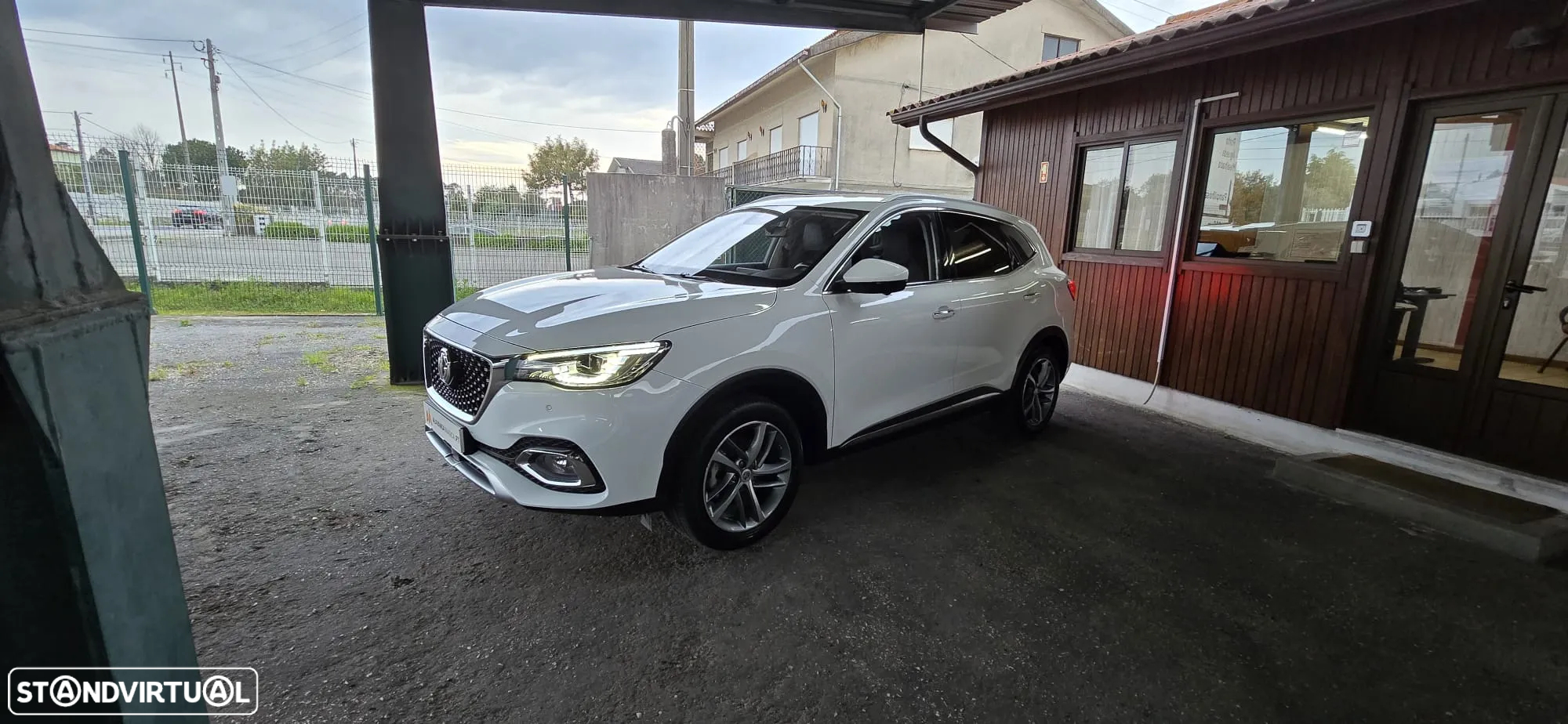 MG EHS 1.5 T-GDI Plug-in Hybrid Luxury - 6