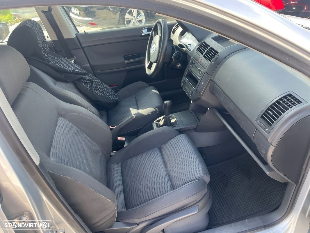 VW Polo 1.2 Confortline - 17