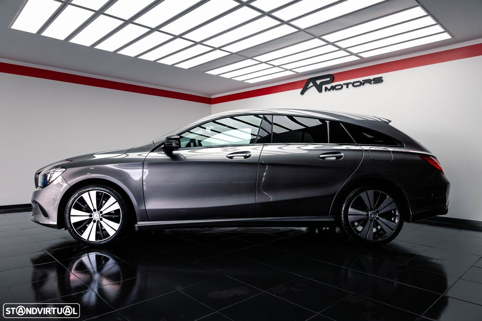 Mercedes-Benz CLA 180 d Shooting Brake Urban - 11