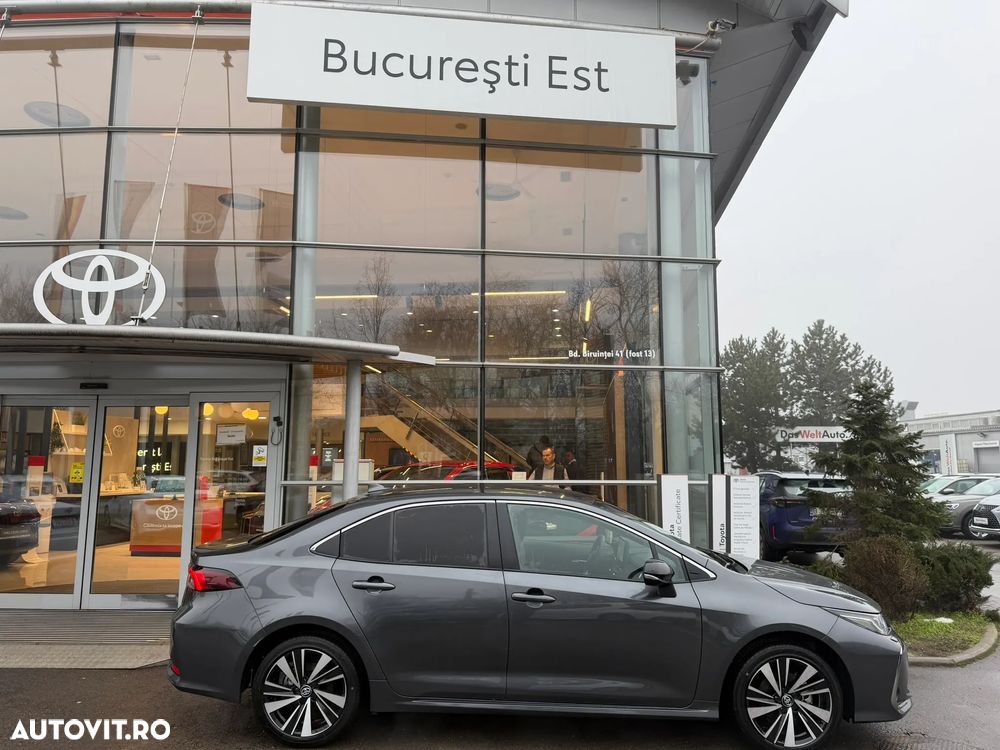 Toyota Corolla 1.8 HEV Dynamic - 1