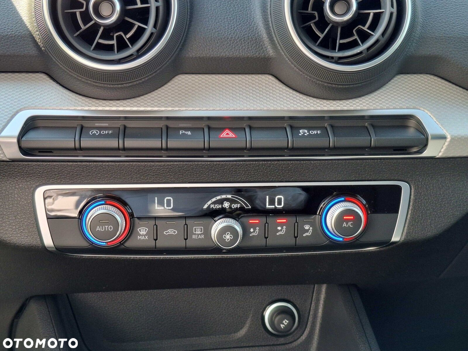 Audi Q2 - 24
