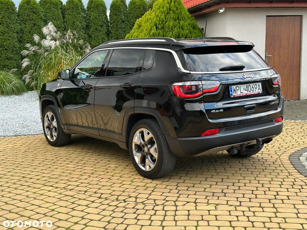 Jeep Compass - 10