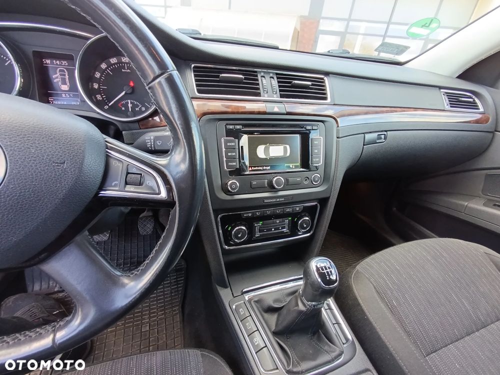 Skoda Superb 2.0 TDI Elegance - 9