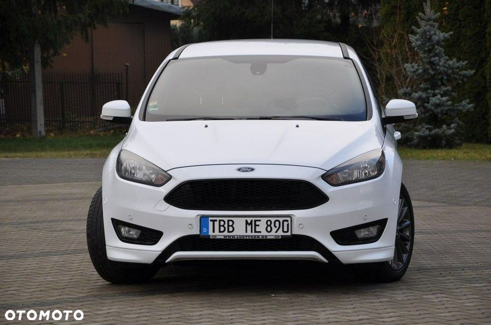 Ford Focus 1.5 EcoBoost STart-Stopp-System ST-LINE - 2