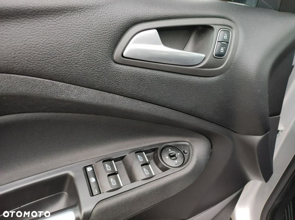 Ford Grand C-MAX - 12