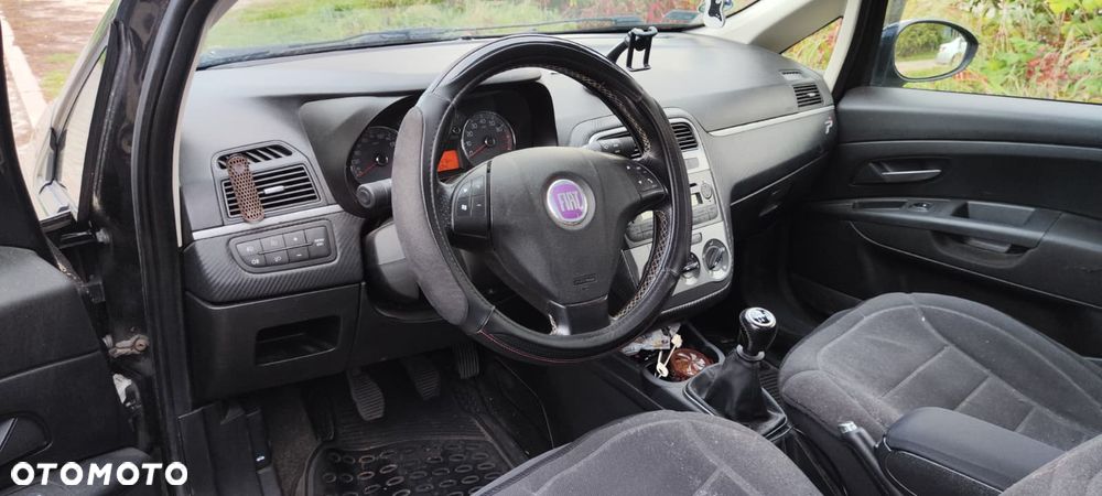 Fiat Grande Punto - 19