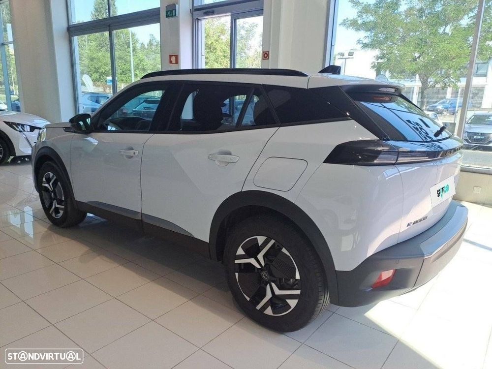 Peugeot e-2008 54 kWh Allure - 5