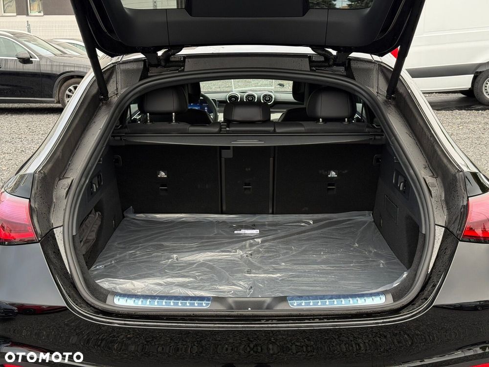 Mercedes-Benz GLC - 33