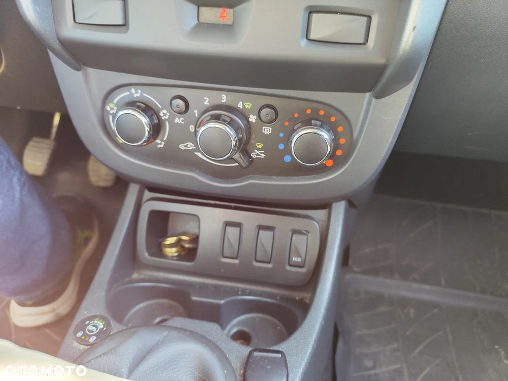 Dacia Duster 1.6 Euro5 - 12