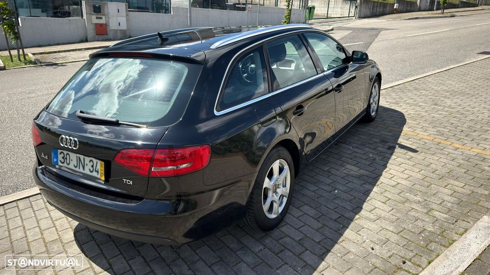 Audi A4 Avant 2.0 TDI Advance - 2