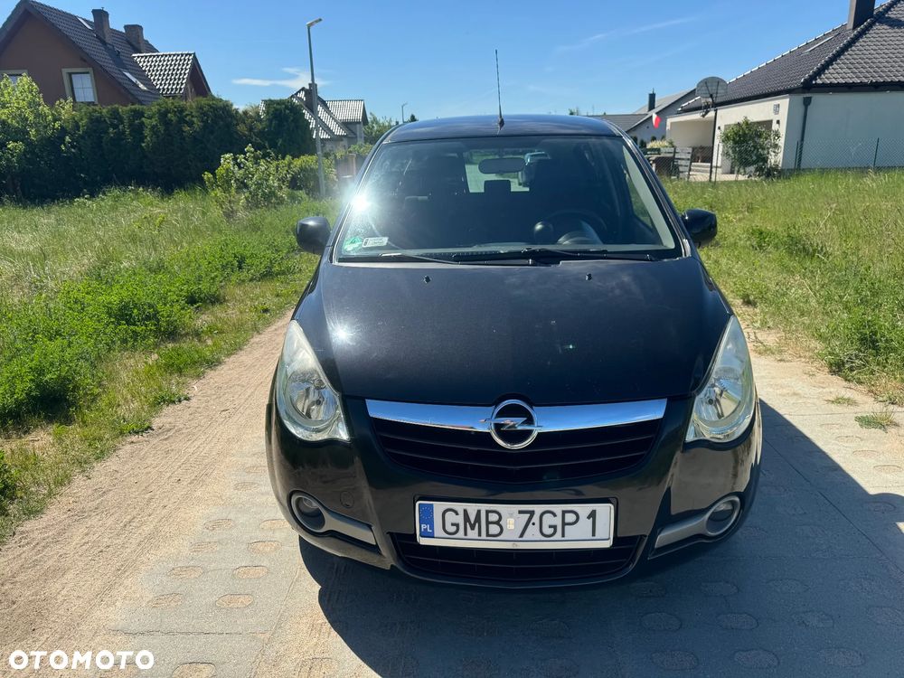 Opel Agila - 2