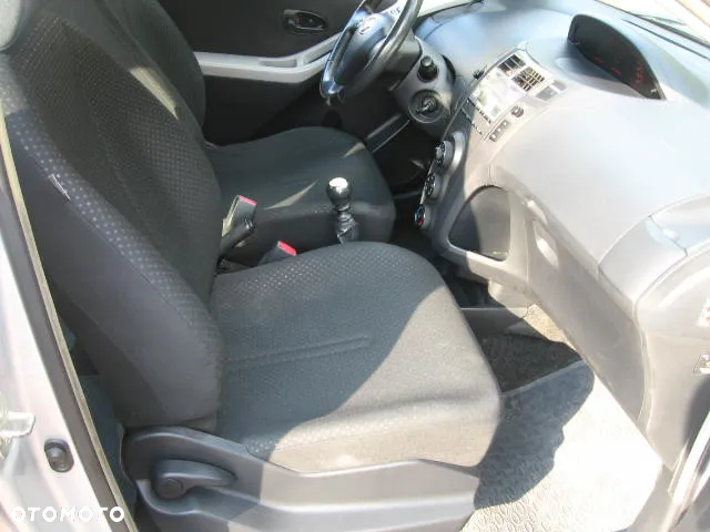 Toyota Yaris 1.33 Luna - 15