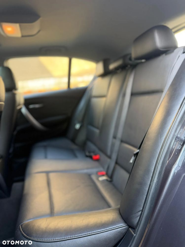 BMW Seria 1 123d DPF Edition Sport - 24