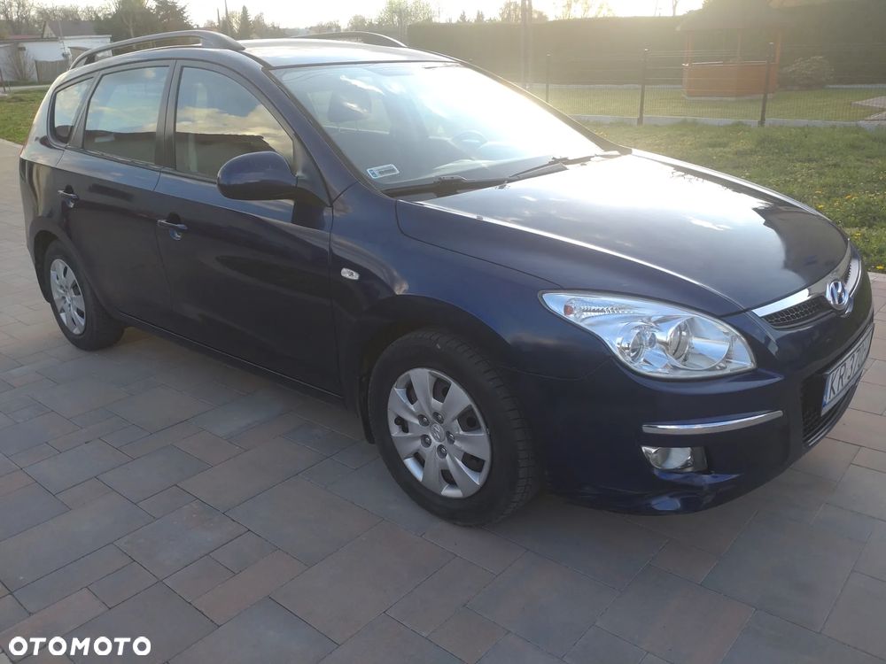 Hyundai i30 1.6 Classic + World Cup - 3