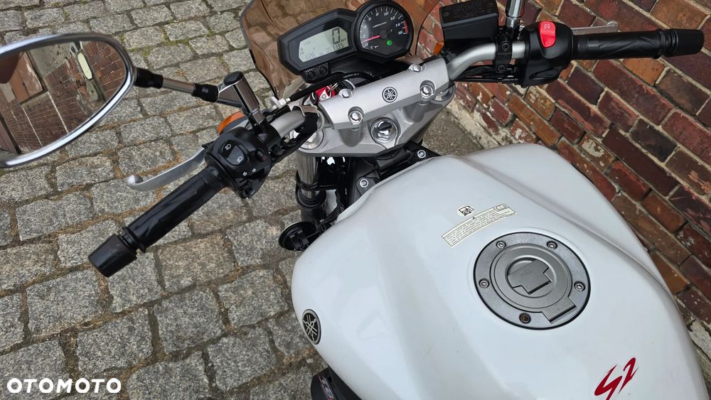 Yamaha FZ6 - 19