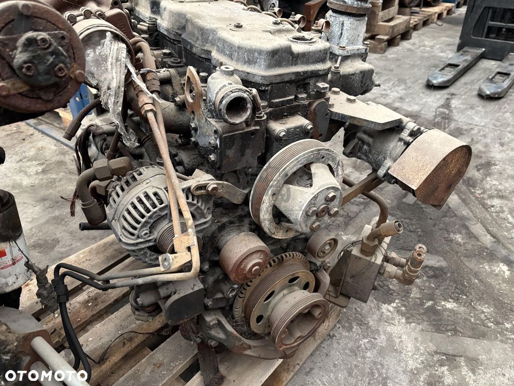 Case F4CE9684K*J606 F4CE9684K  87533639 Silnik CZĘŚCI 4896382 - 4