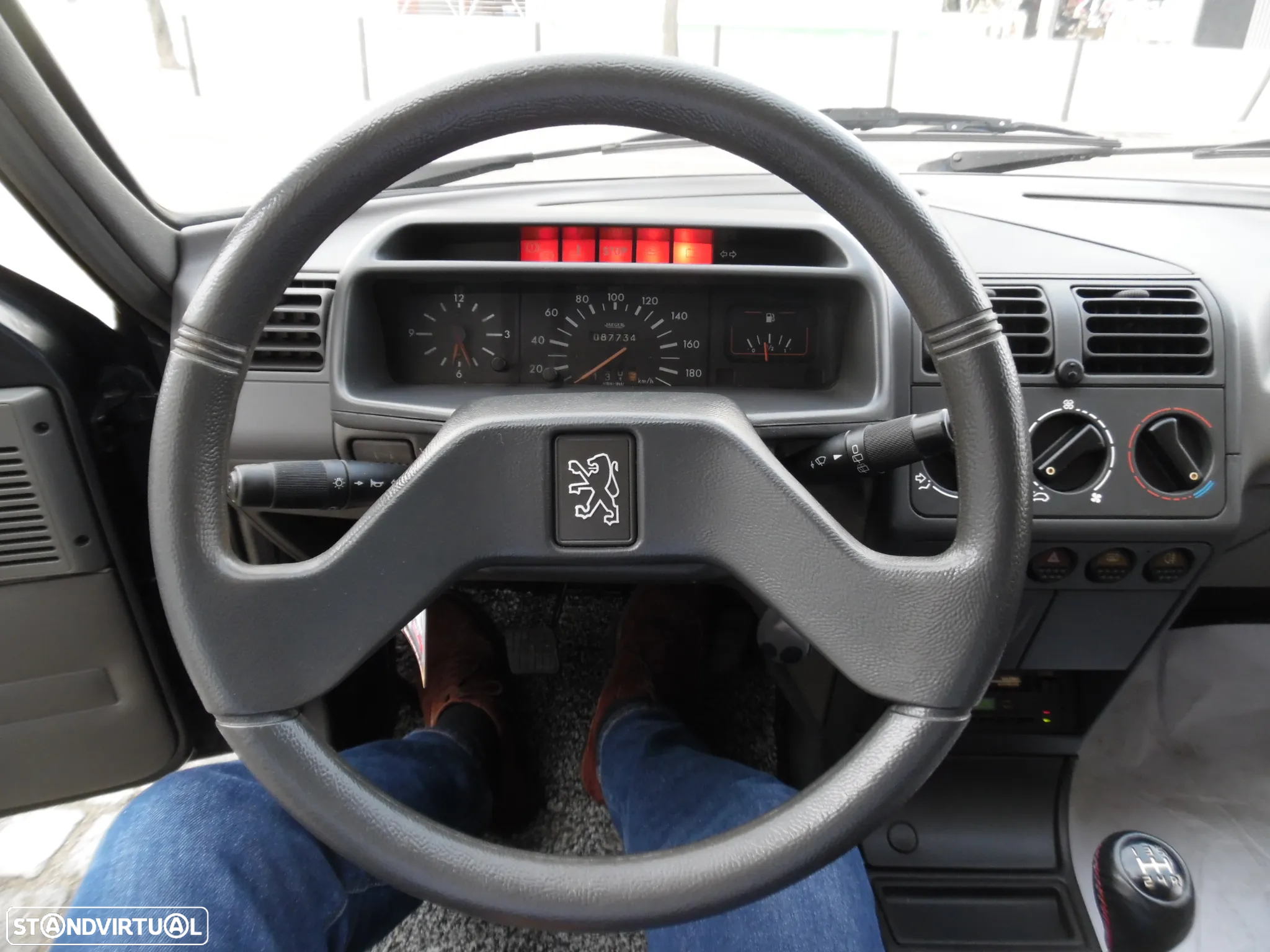Peugeot 205 1.1 GR - 18