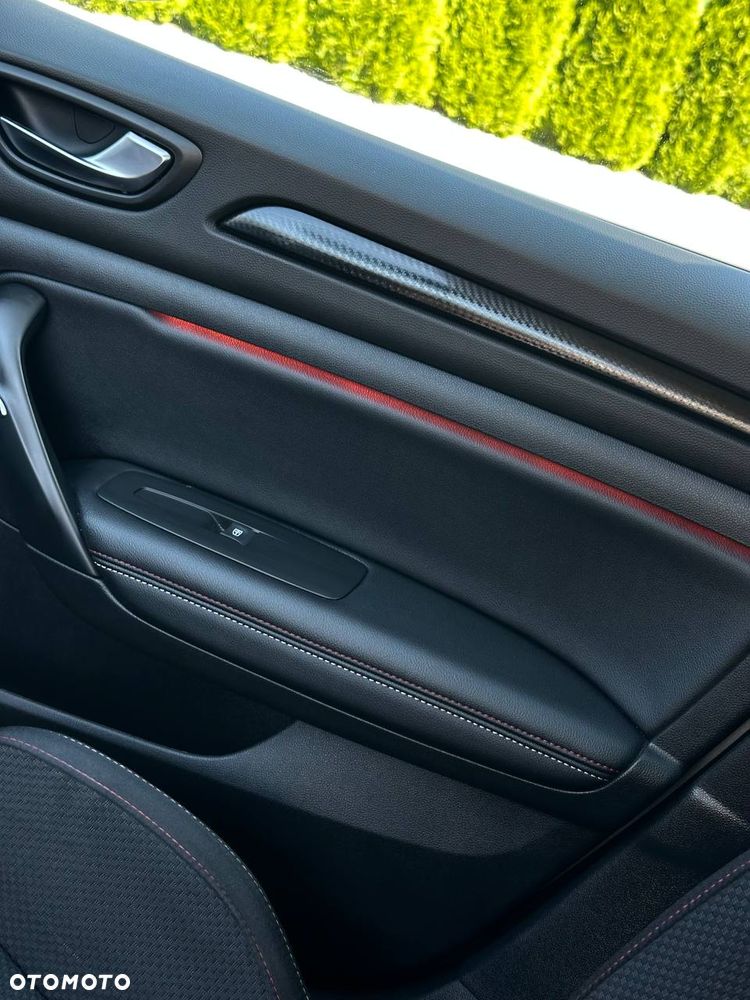 Renault Megane 1.6 E-TECH Plug-In R.S Line - 17