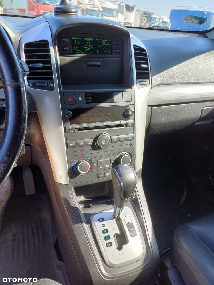 Chevrolet Captiva 2.0 d LT high 5os - 13