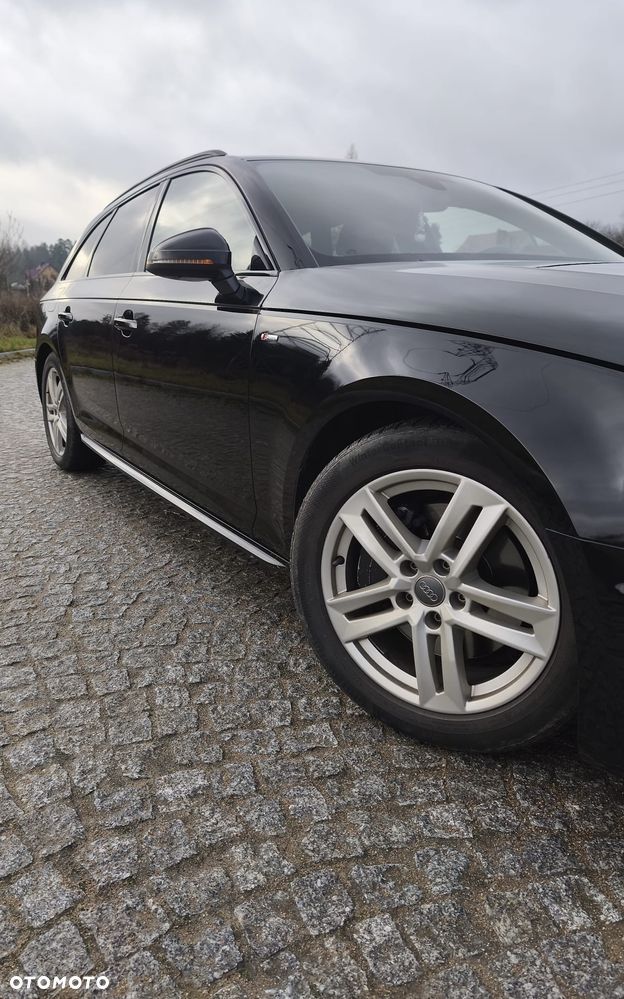 Audi A4 Avant 40 TDI S Line S tronic - 27
