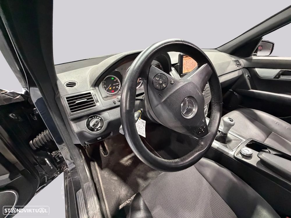 Mercedes-Benz C 220 - 12