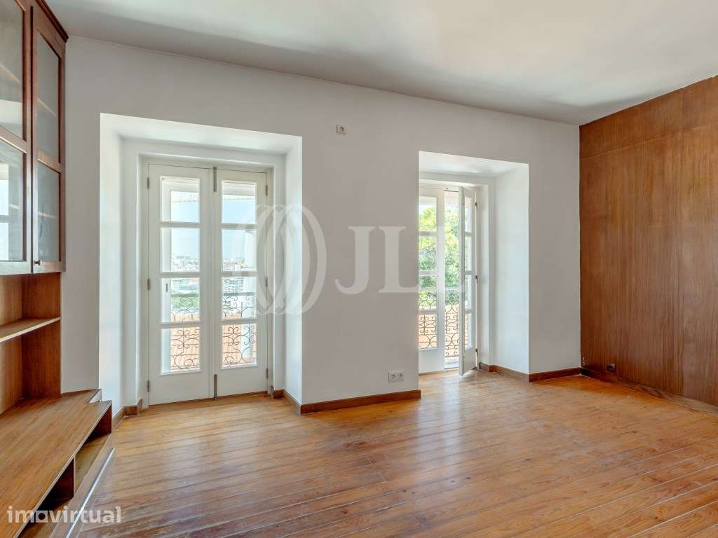Apartamento T2+1 remodelado, no Príncipe Real, em Lisboa - Grande imagem: 3/22
