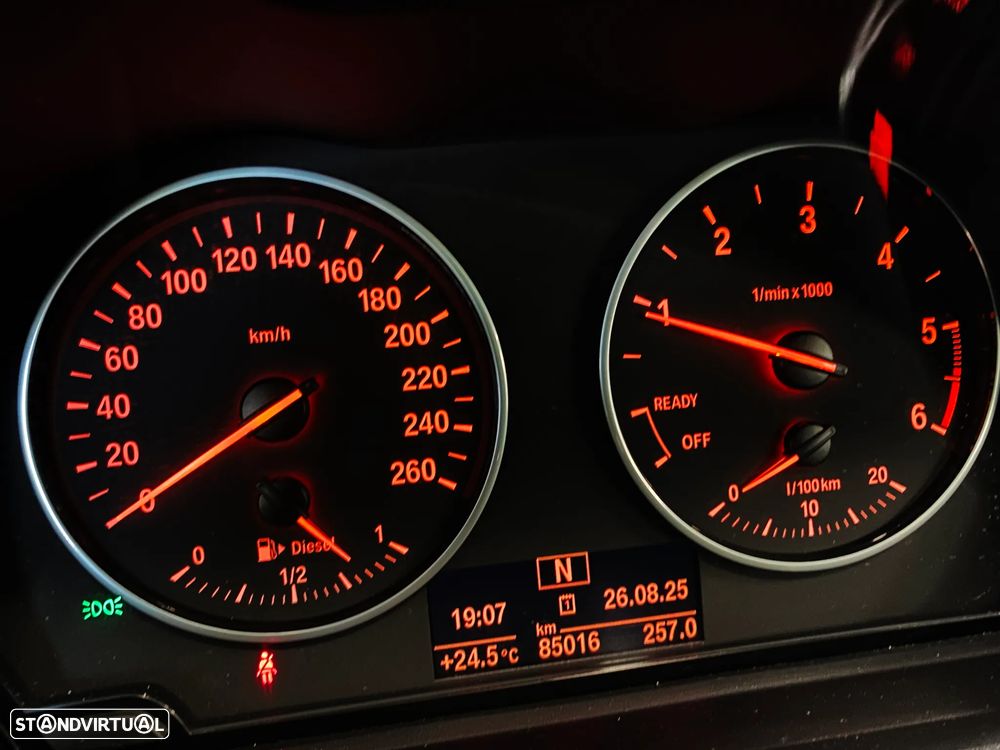 BMW X1 16 d sDrive Line xLine - 8