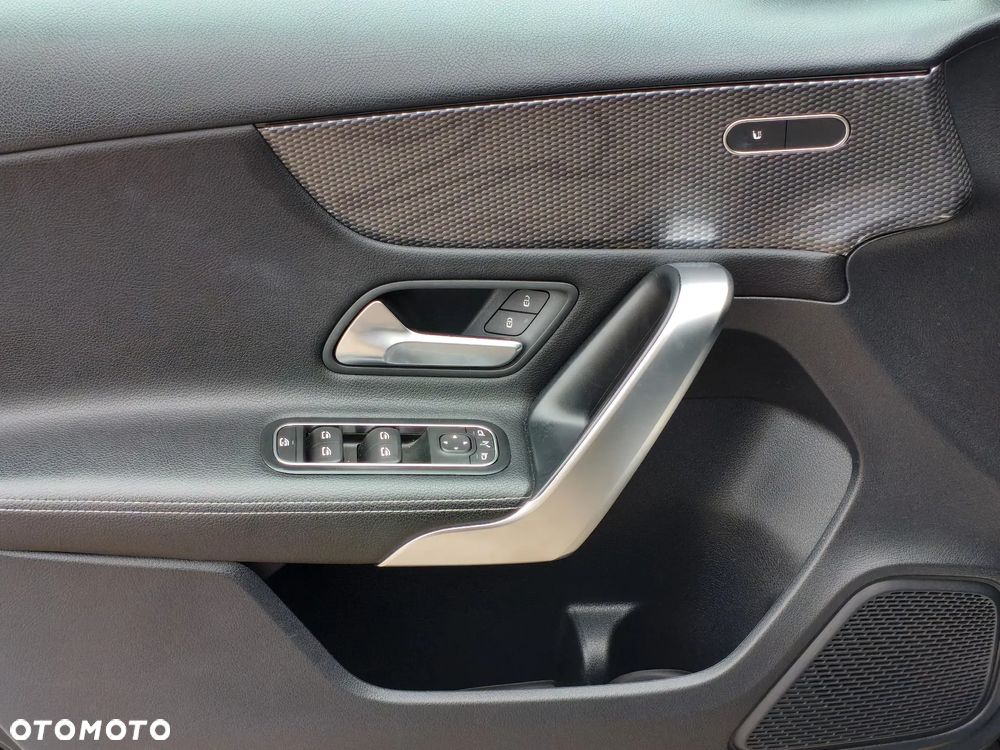 Mercedes-Benz Klasa A 200 d 8G-DCT Edition 1 - 13