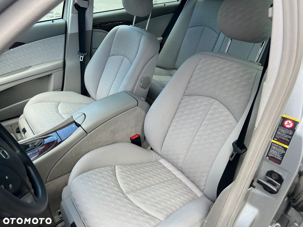 Mercedes-Benz Klasa E - 21