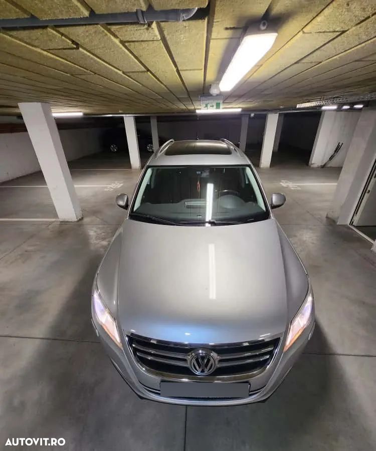 Volkswagen Tiguan - 2