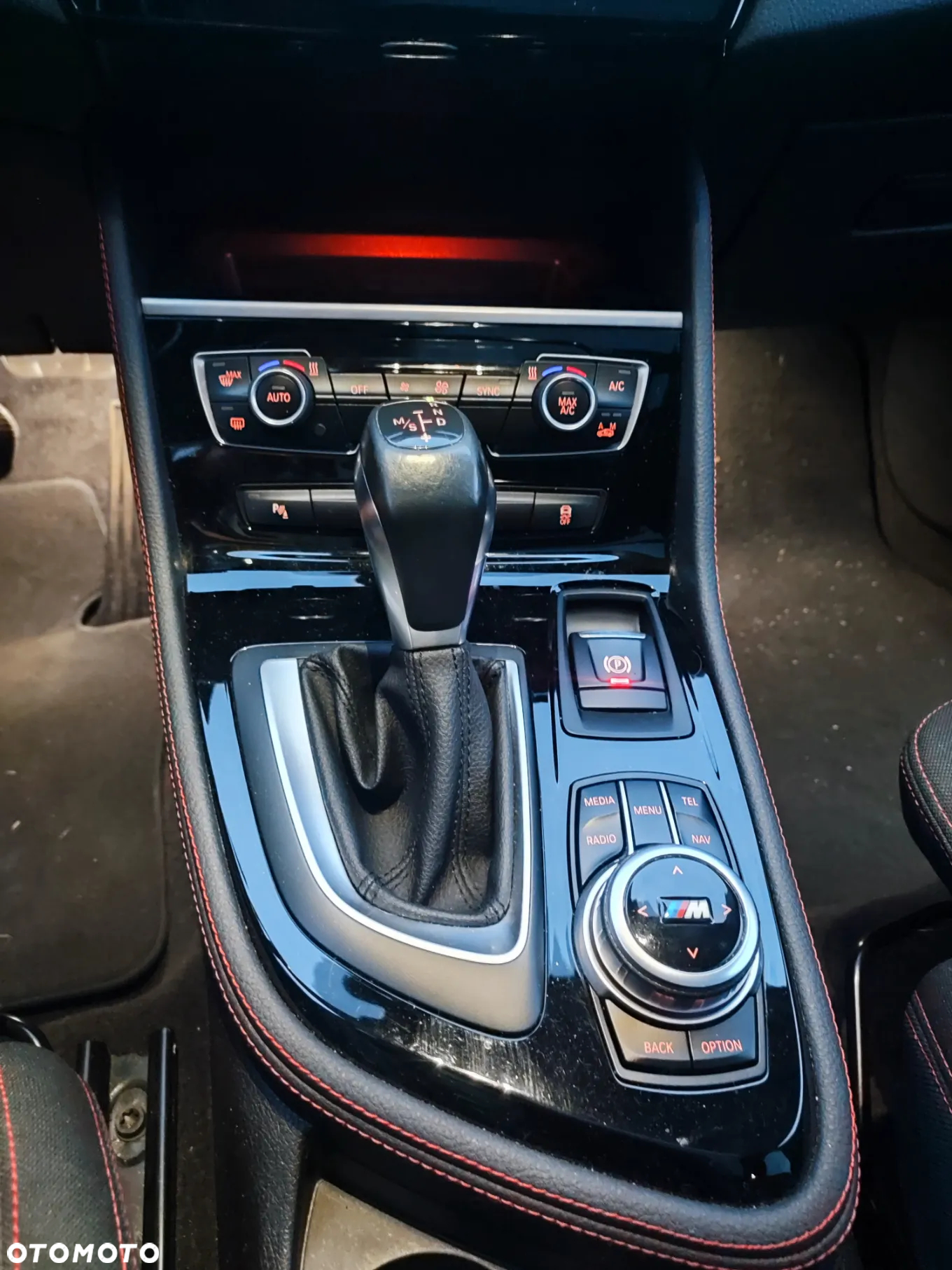 BMW Seria 2 218d Sport Line - 9