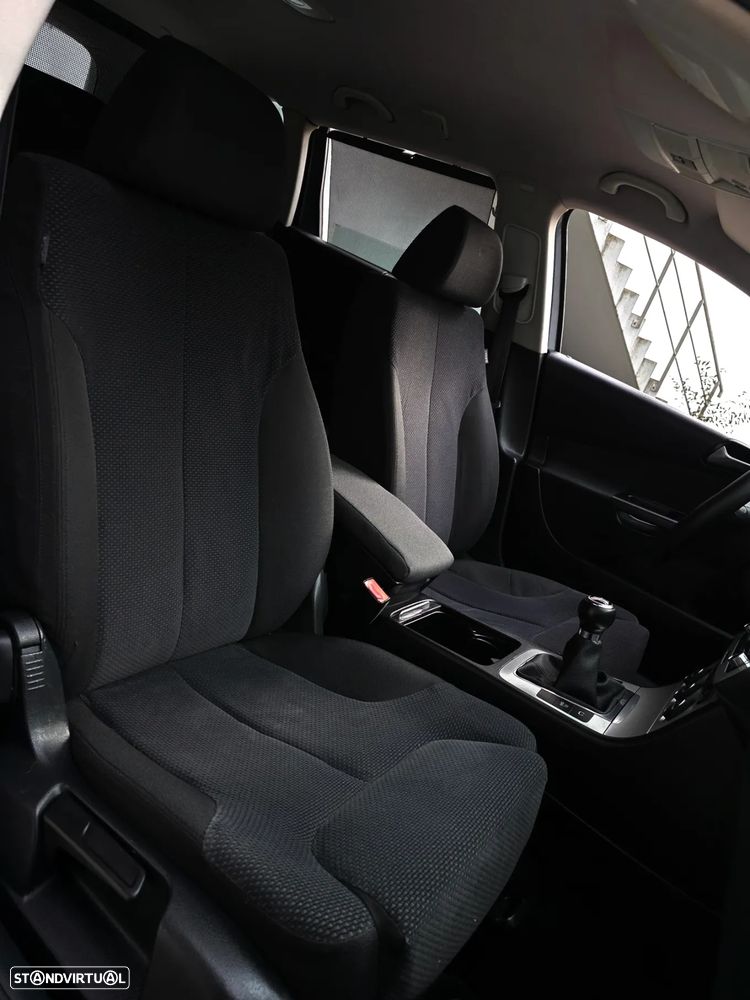 VW Passat Variant 1.6 TDI Confortline BlueMotion - 46