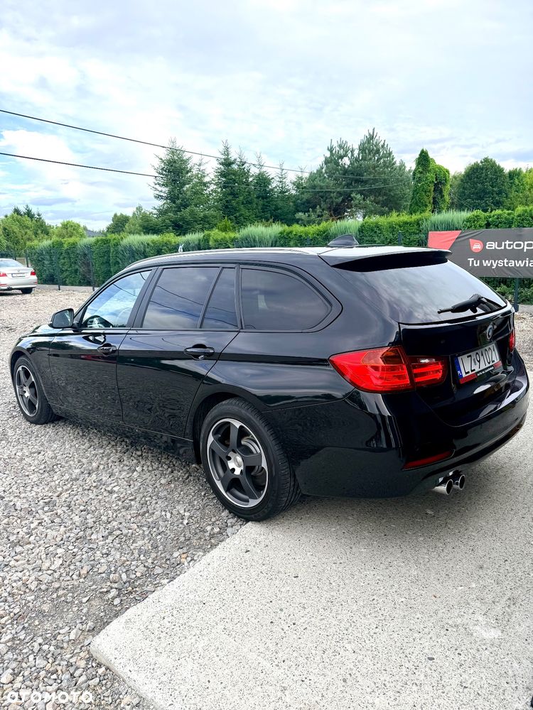 BMW Seria 3 330d xDrive Sport-Aut - 6